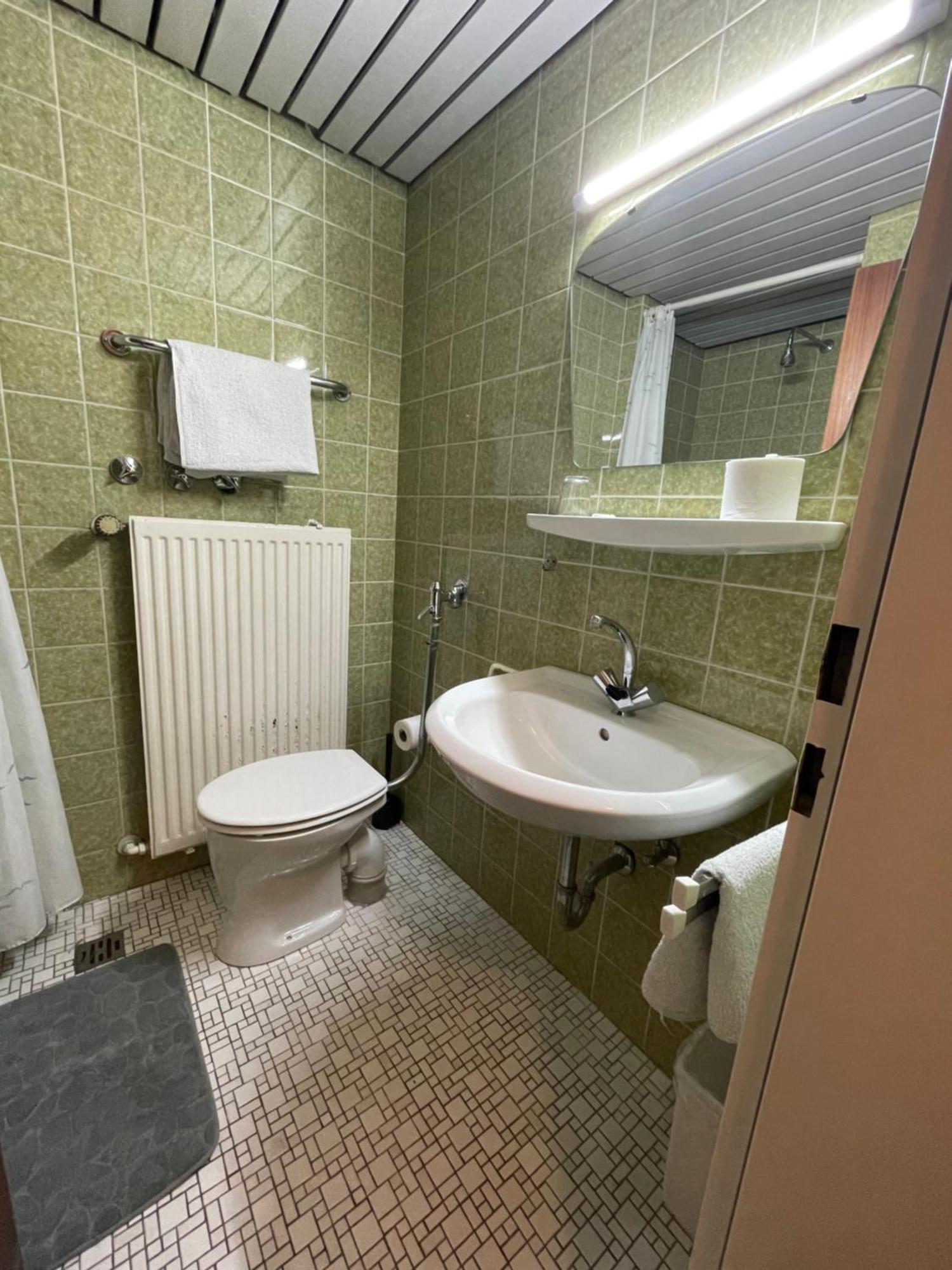 Haven Hotels - Hotel Am Stadion Leverkusen Quarto foto